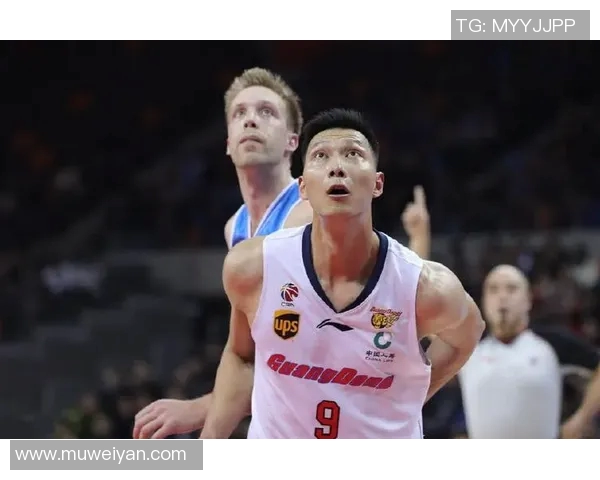 重庆篮球队在联合会杯中的灵活性表现引发热议展现团队实力与战术创新